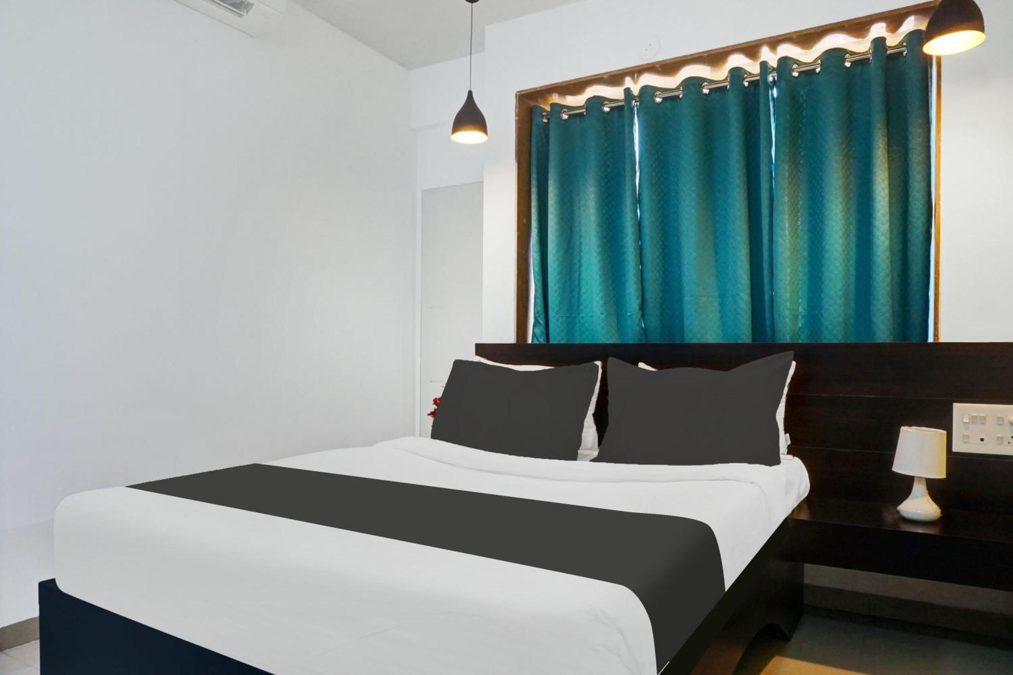 Super Aarambh Exotica Hotel Meribel Village Ngoại thất bức ảnh